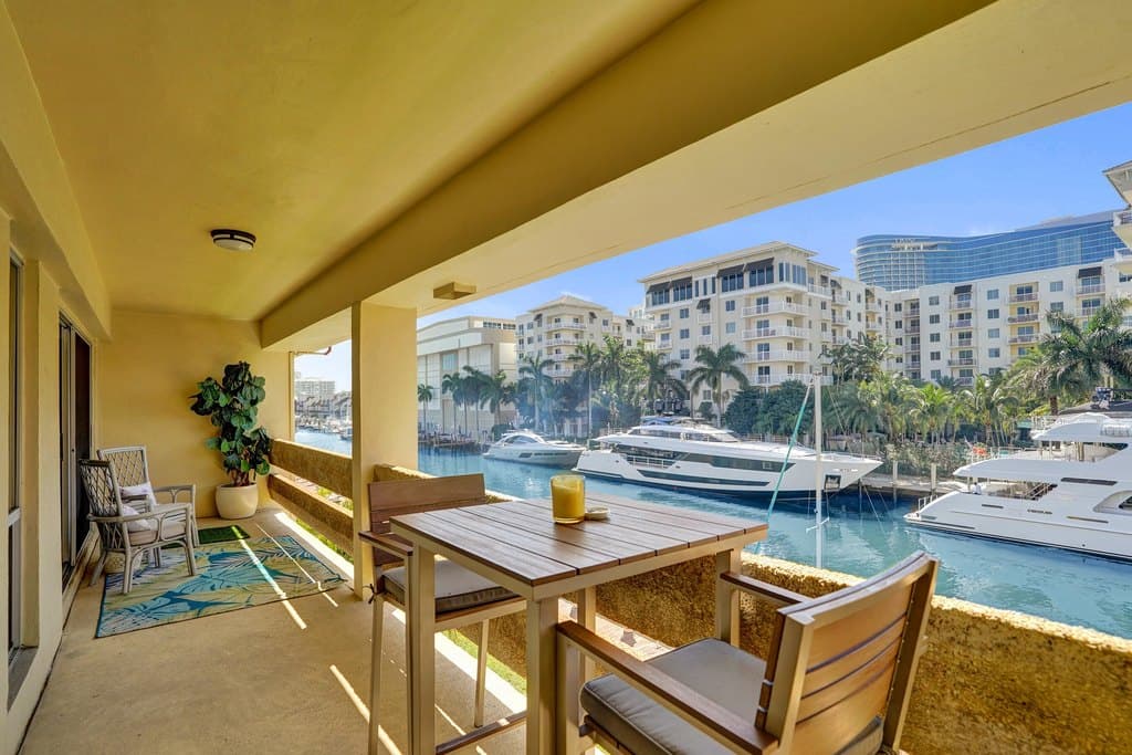1700 SE 15th St Apt 311