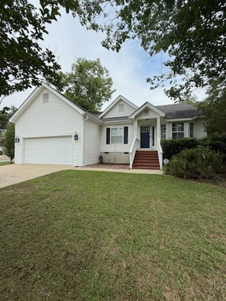 1325 Parkwood Dr