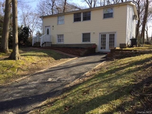 10 Woodchuck Ln
