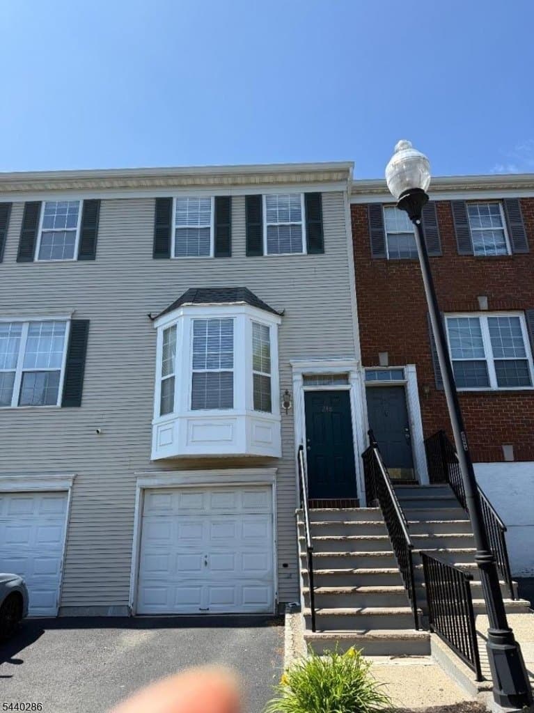 248 Warren St