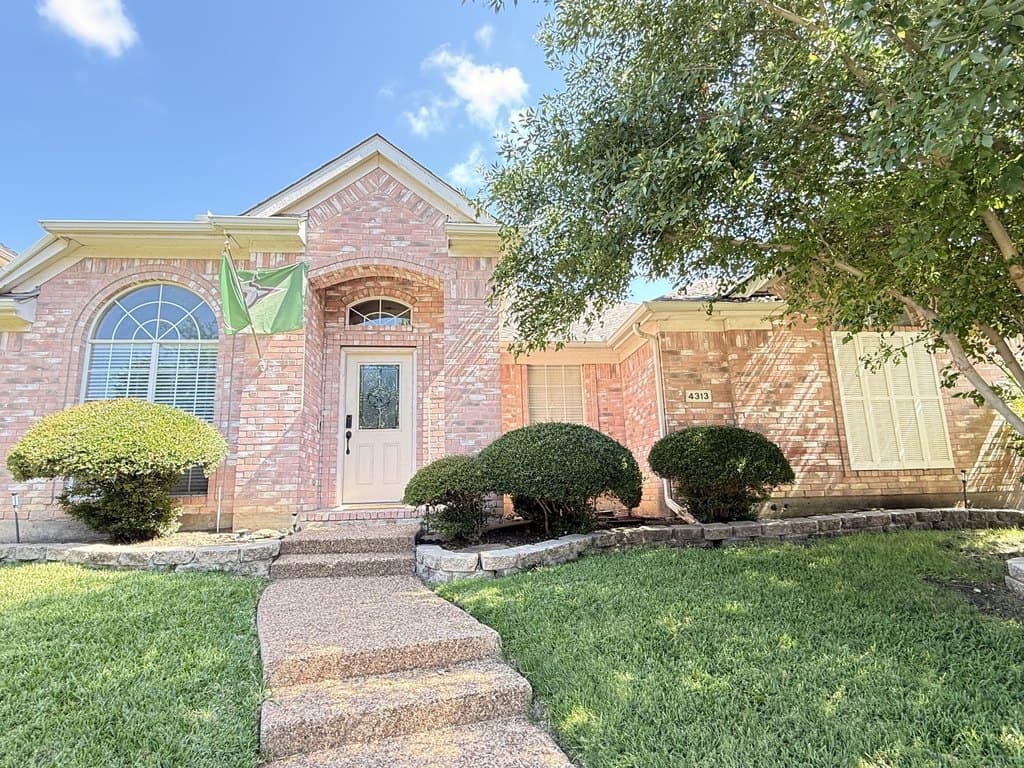 4313 Creekstone Dr
