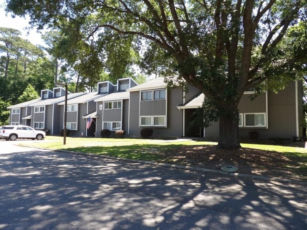 10301 N Kings Unit Building 10 Hwy Unit 2