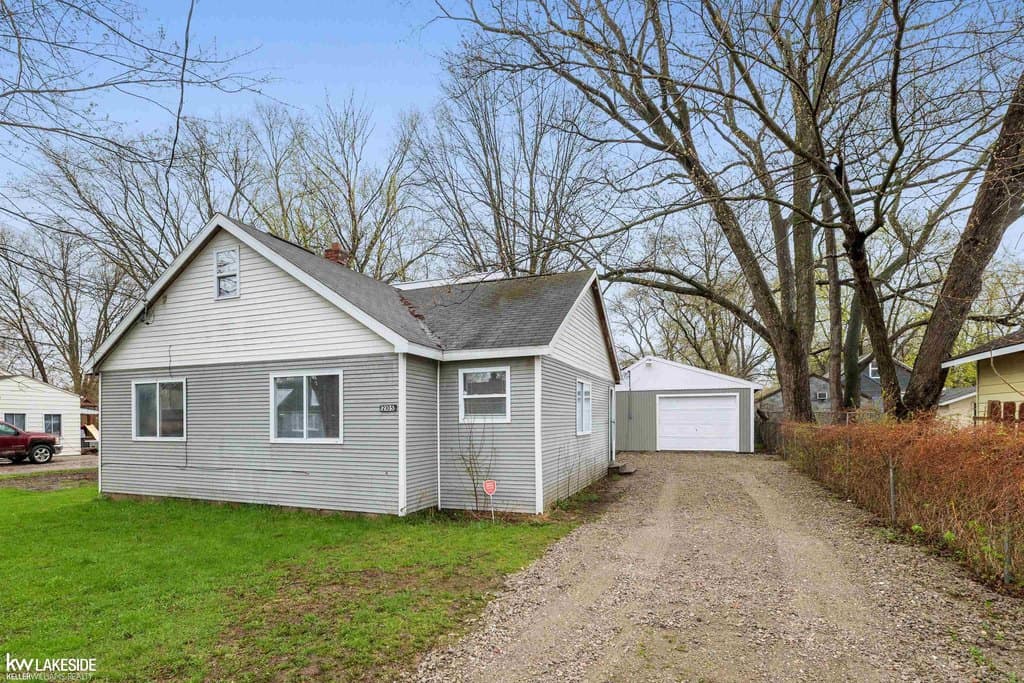2105 Lambden Rd