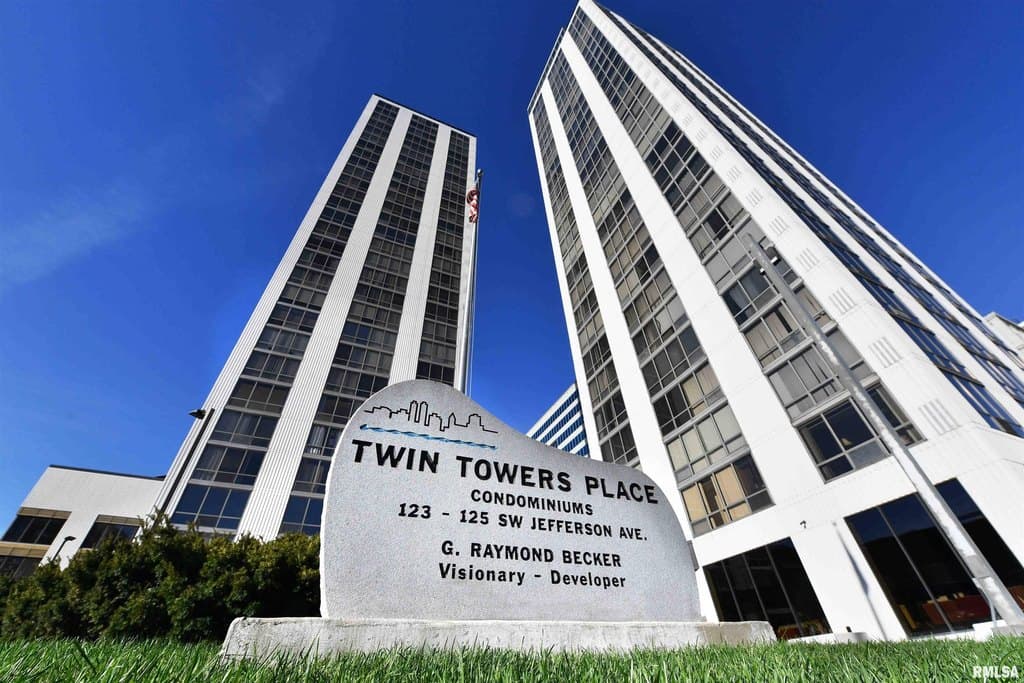 123 SW Jefferson Ave Unit E16NE