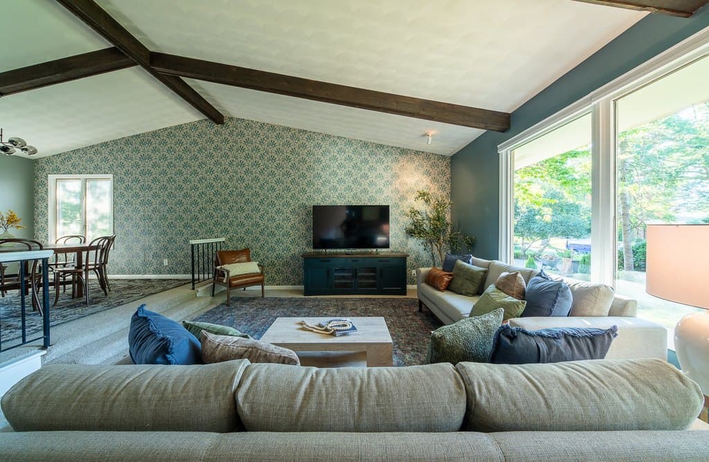 3311 Montlake Dr