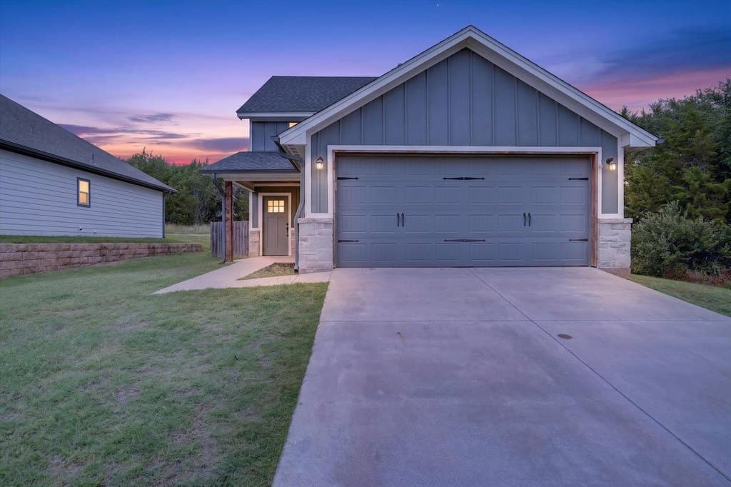 2710 San Gabriel Dr