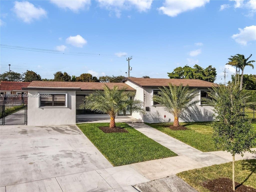 8421 SW 27th Ter