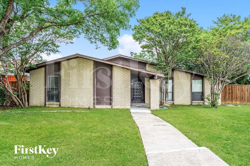 5276 Sherman Dr