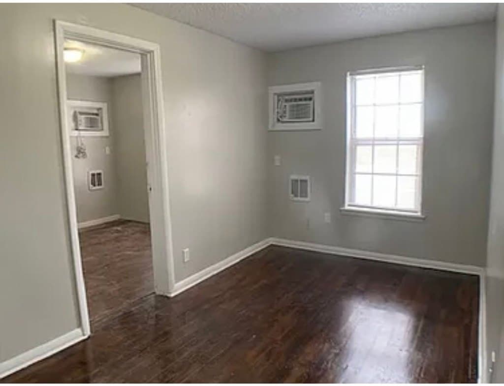 2265 NE 16th Ter