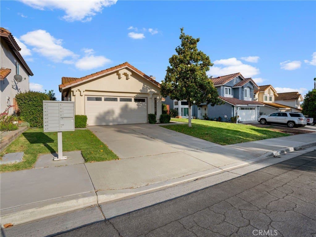 39580 Medina Ct