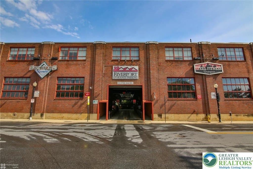 11 W 2nd St Unit 205