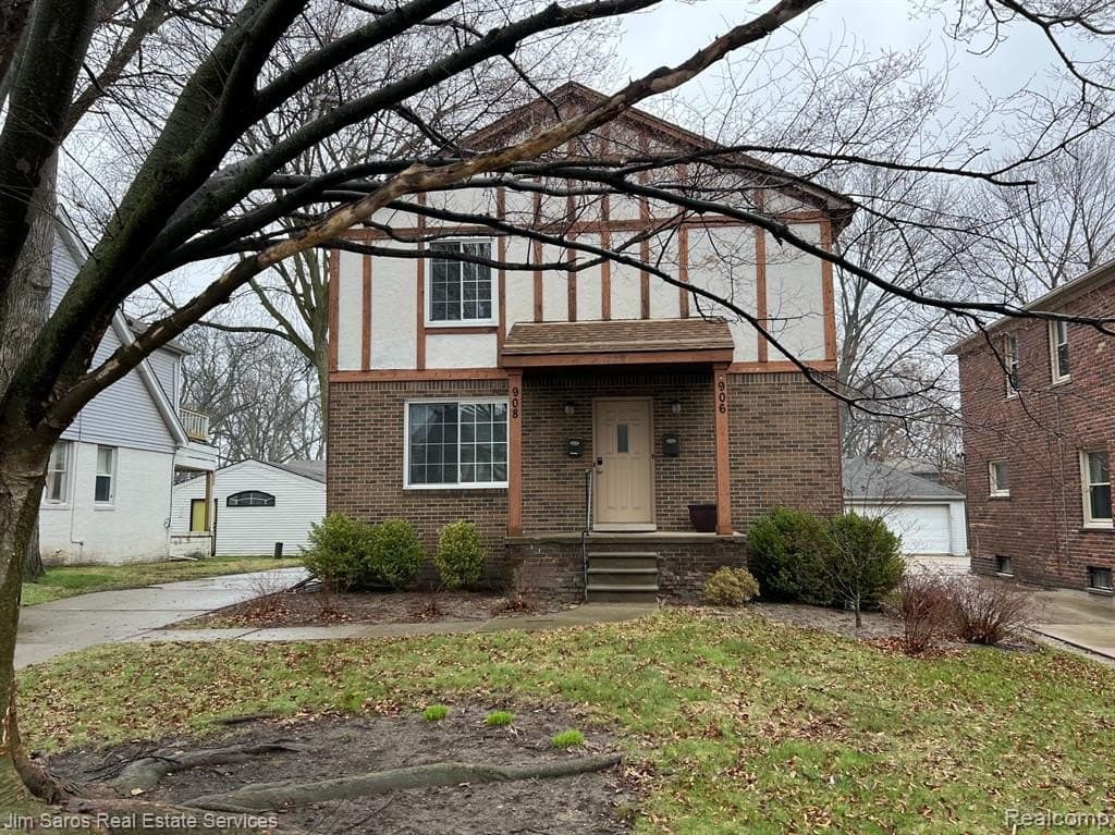 906 Neff Rd