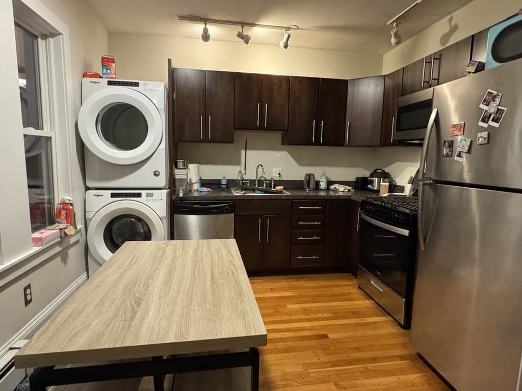 839 Parker St Apt 2