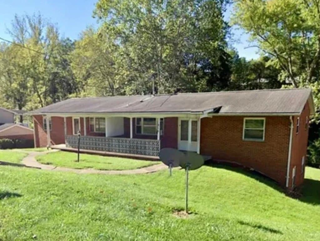 915 Colegate Dr Apt B