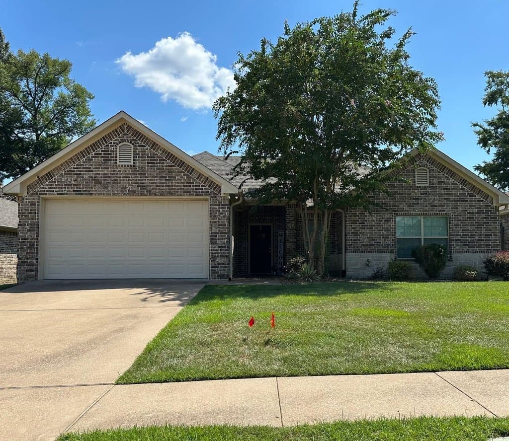 3920 Mobley Ln
