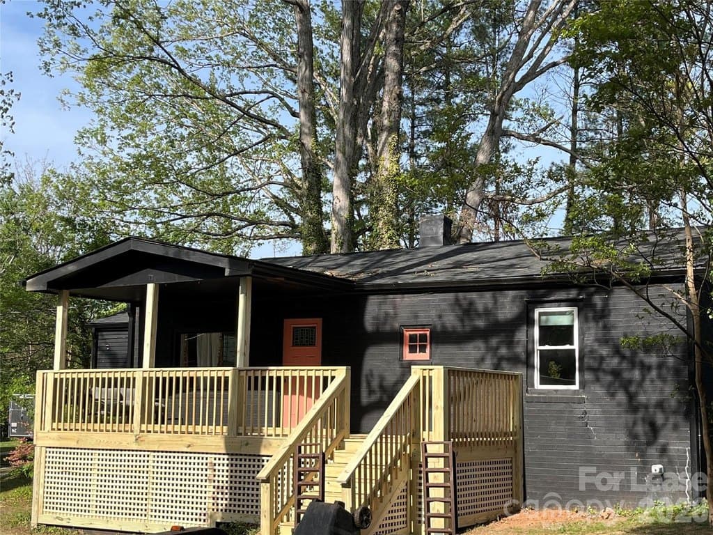 17 Springdale Ave