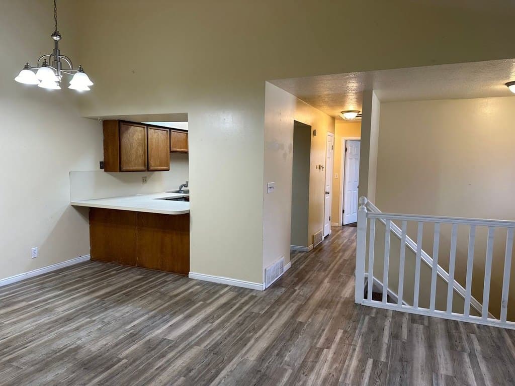 3221 Van Buren Ave # A