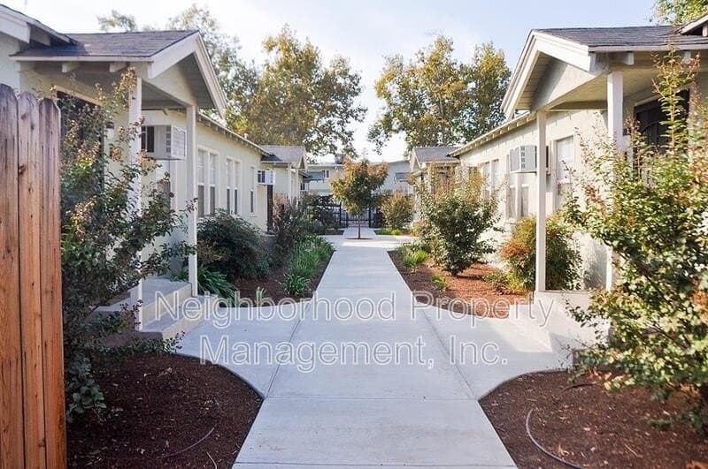 236 N Glenn Ave