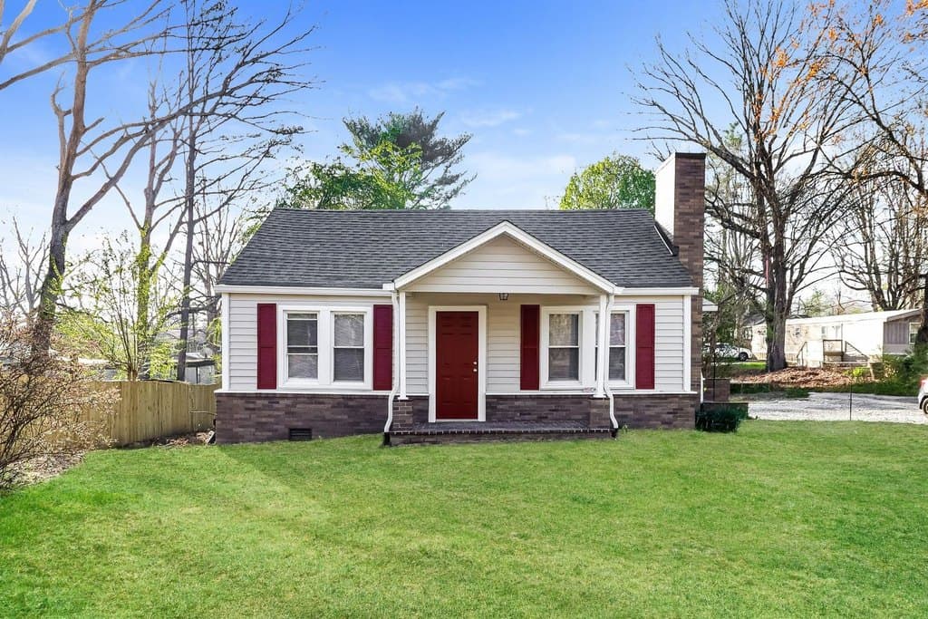 177 Half Circle Ln