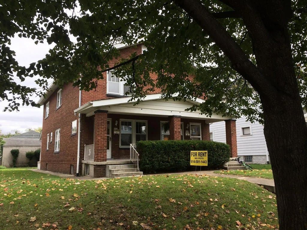 908 Thomas Rd