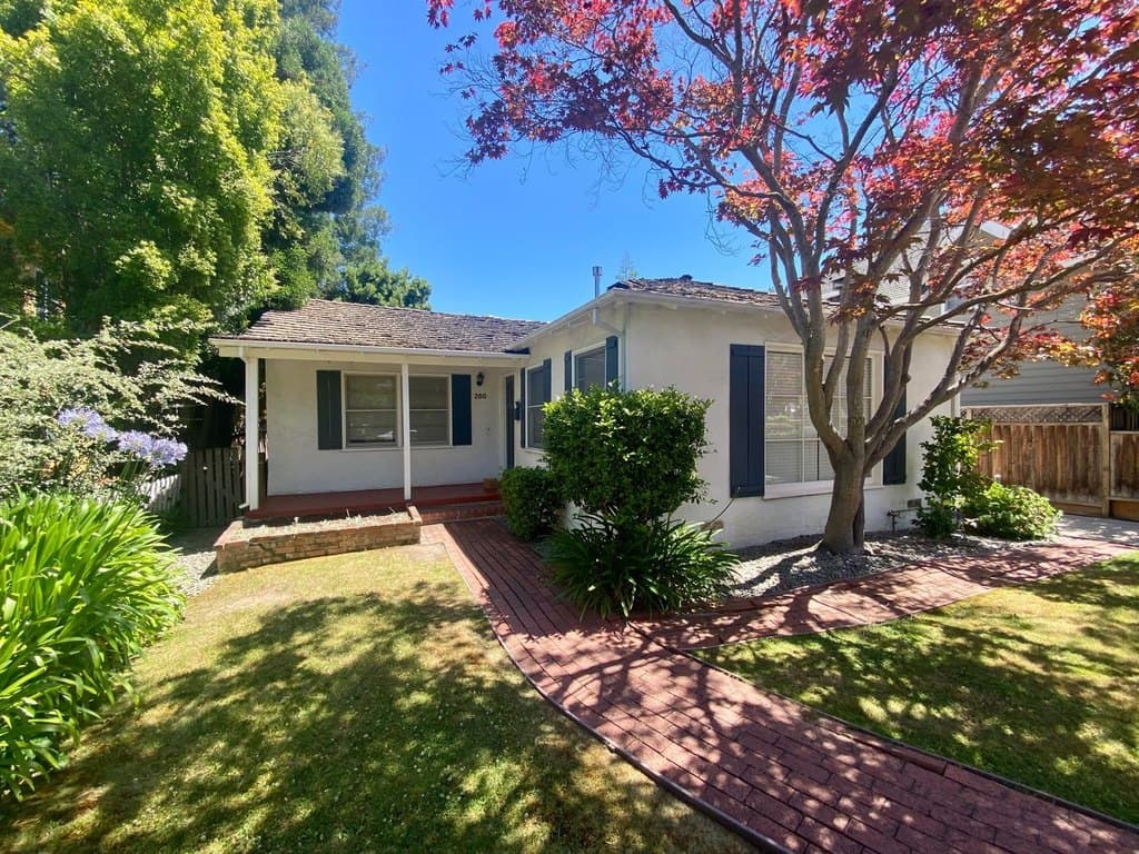 260 Colorado Ave