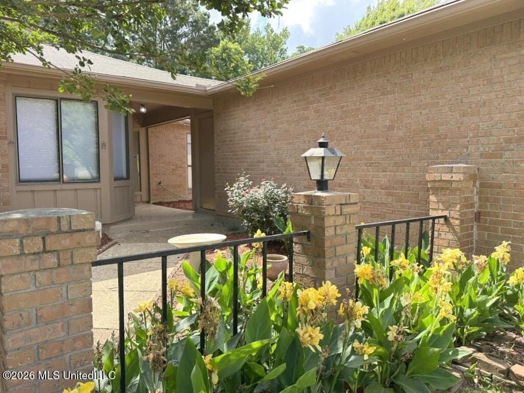 62 Shore Dr
