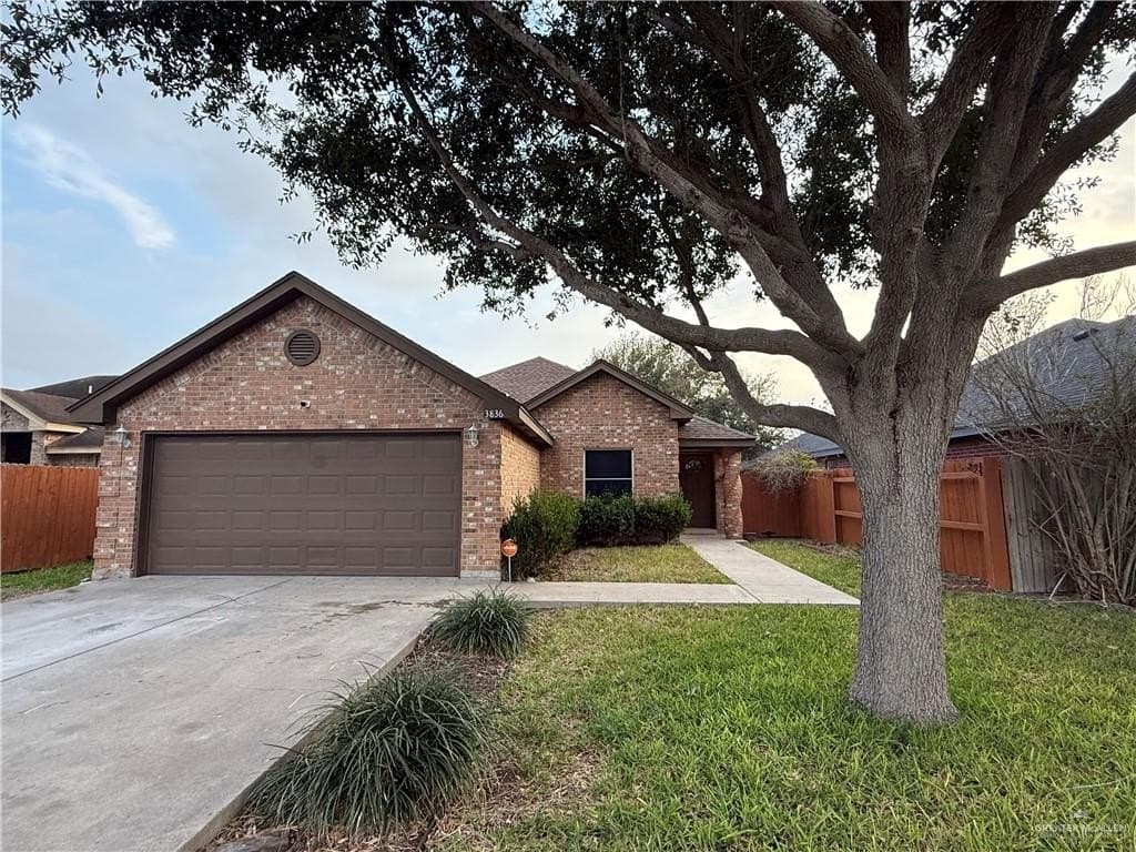 3836 Frontier Dr