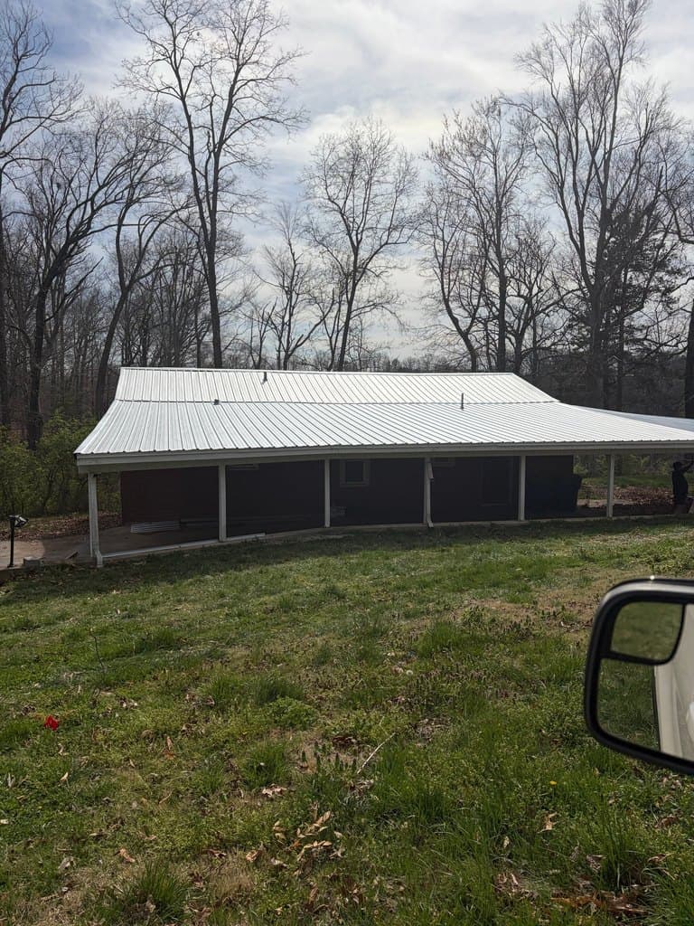 614 Shoreline Dr