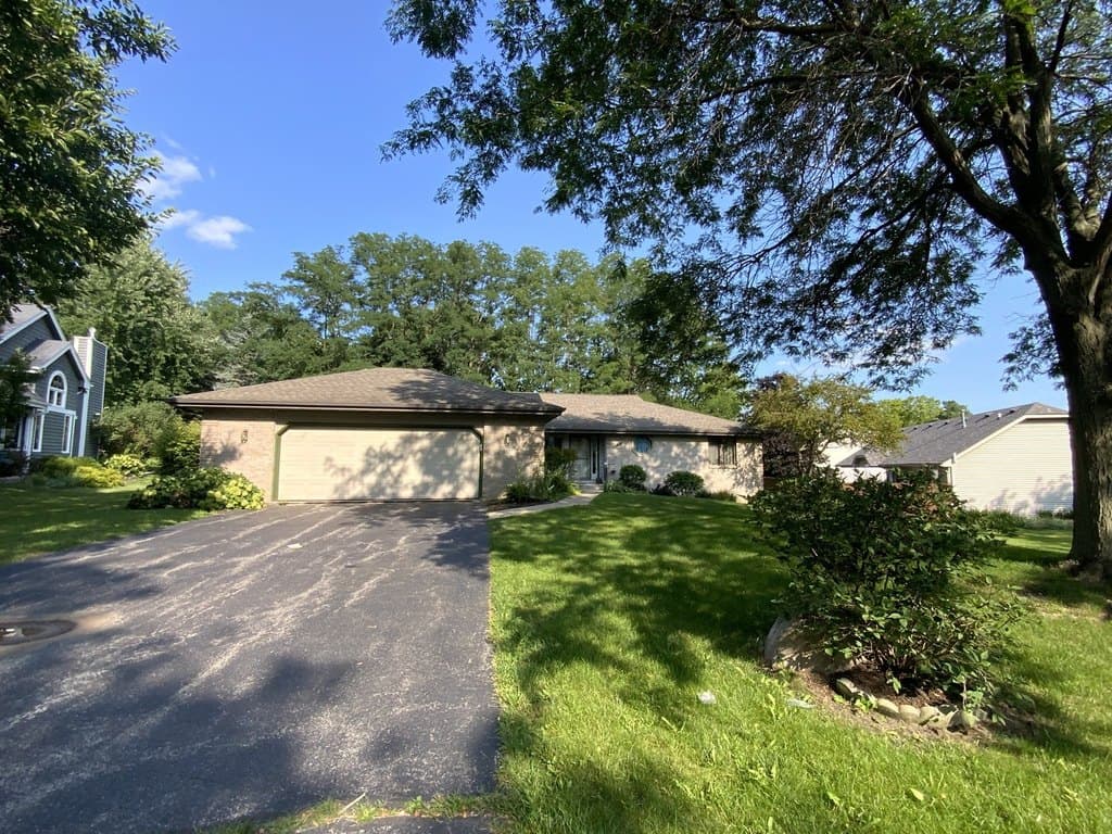 3121 Carefree Dr