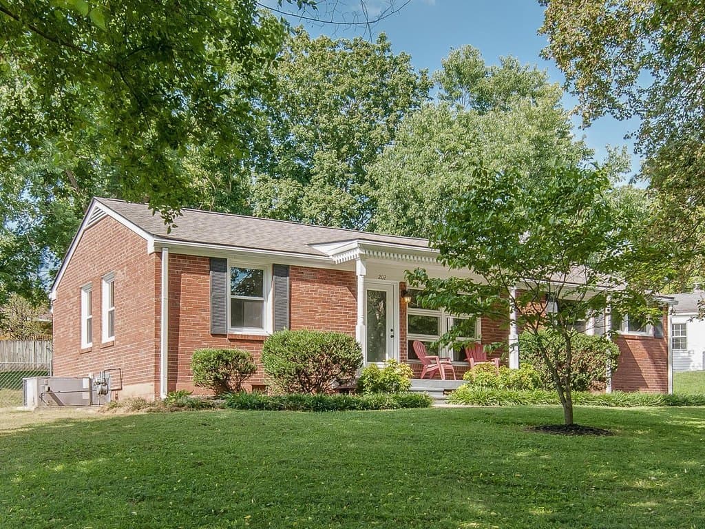 202 Pleasant Dr