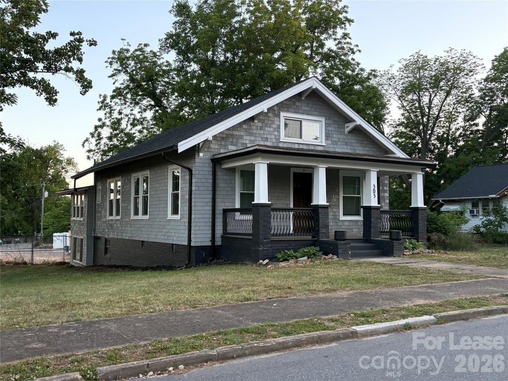 303 Bouchelle St