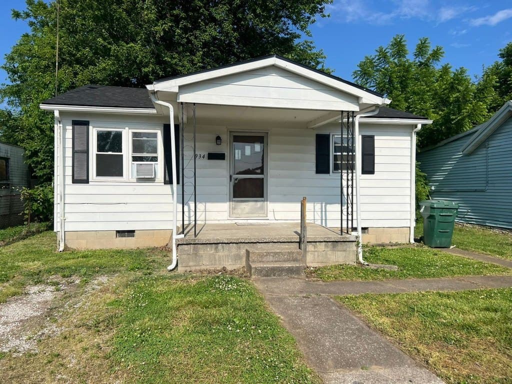 934 Jackson St
