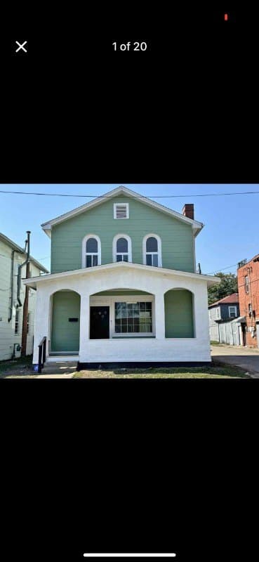 822 9th St W