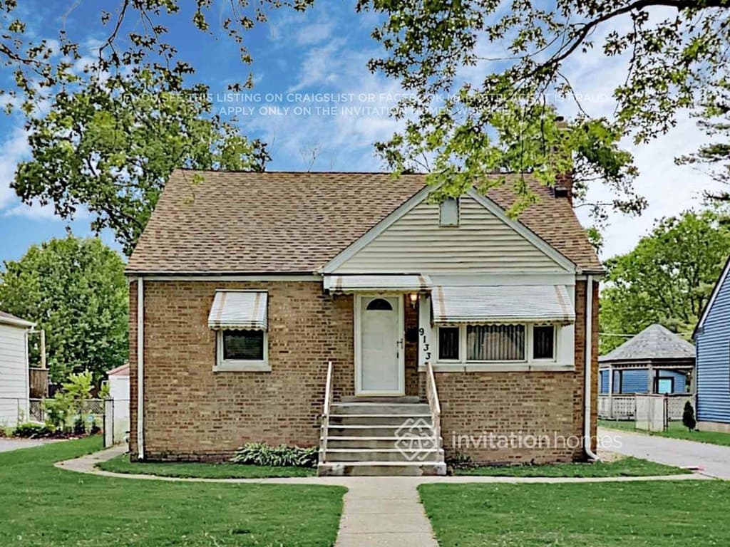 9133 S 54th Ave