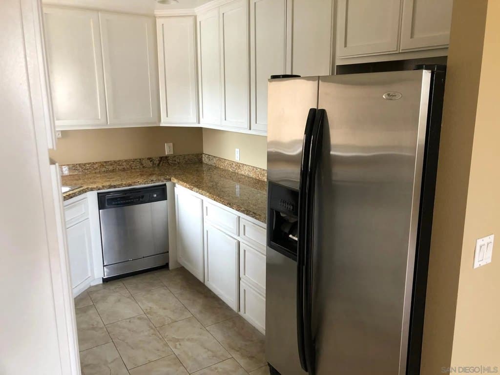 7280 Hyatt St Unit 3