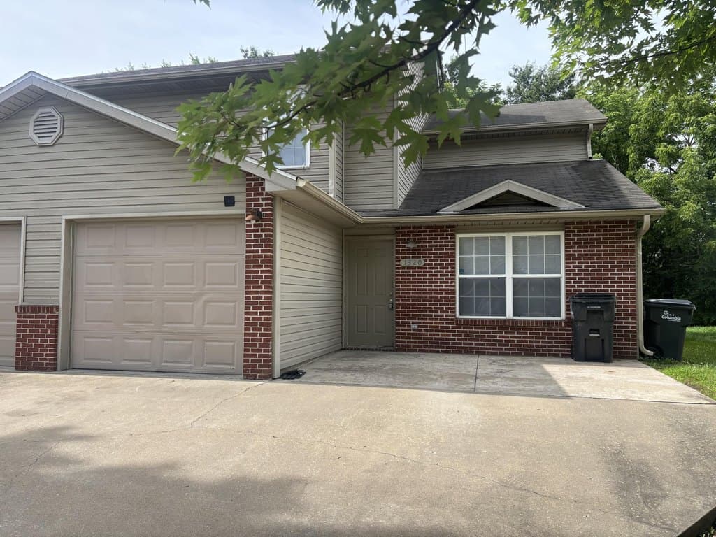 1320 Raleigh Dr
