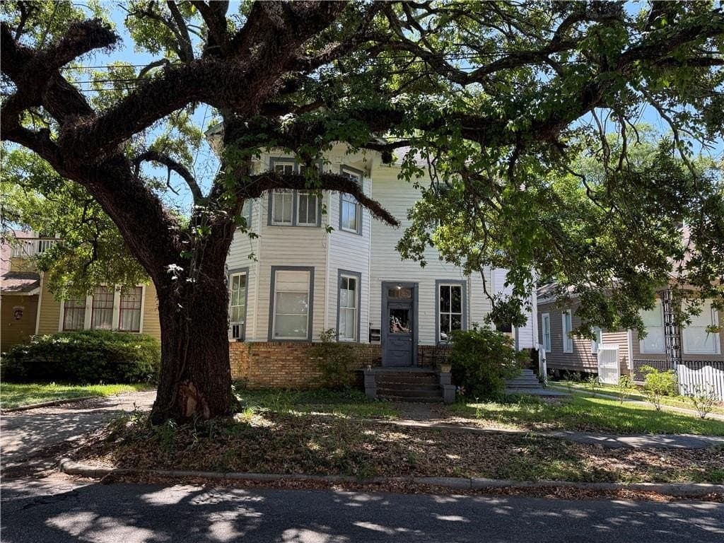 12 Catherine St S Unit 2