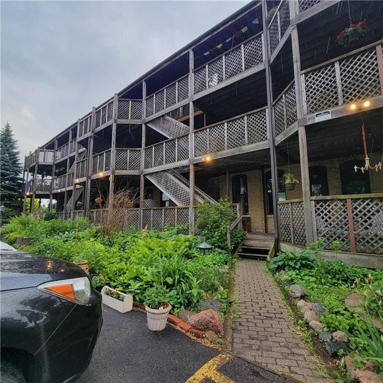 326 E 18th St Unit 3265