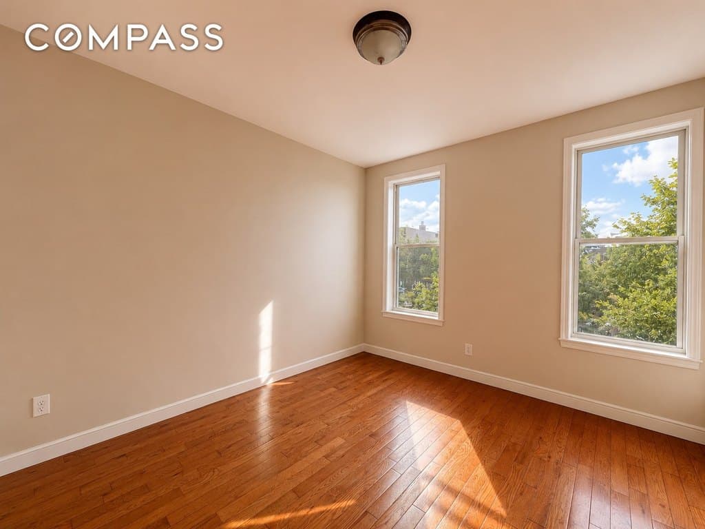 205 Menahan St Apt 3