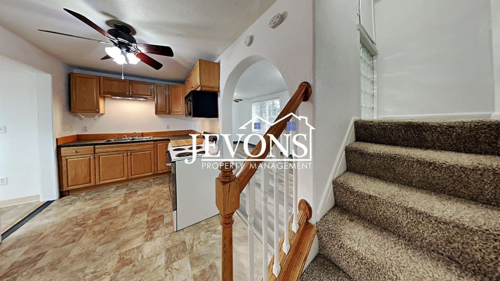 1509 Swan Ave