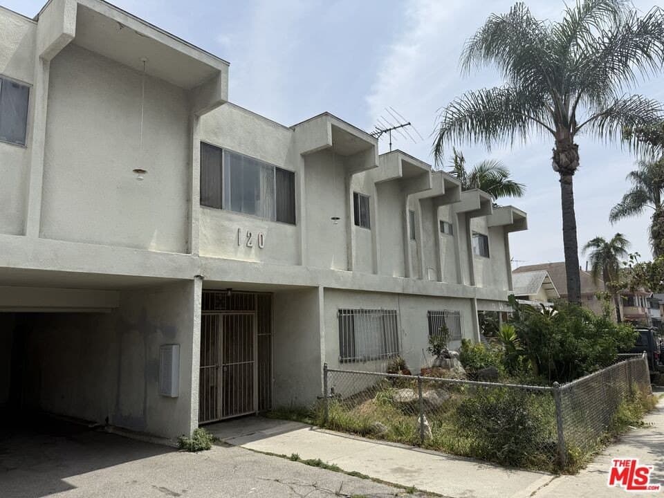 120 S Boyle Ave Apt 3