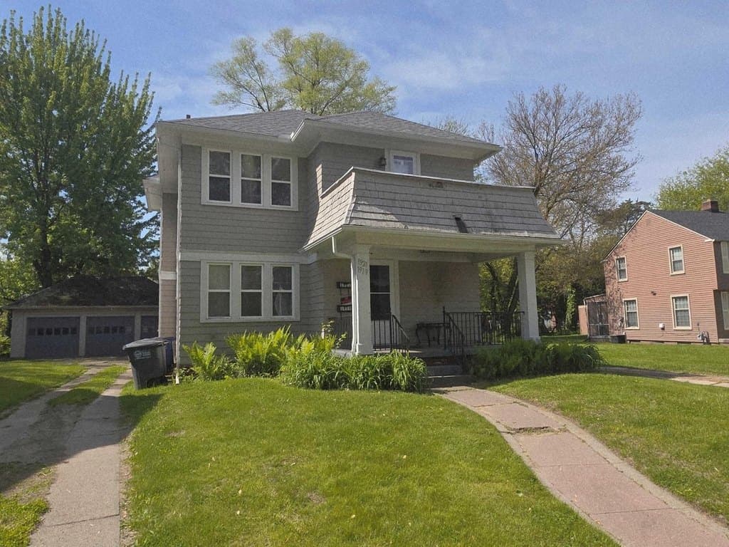 1919 Christie St Lot Lower