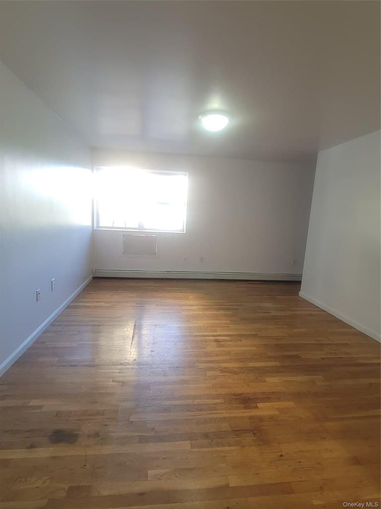 2407 Barker Ave