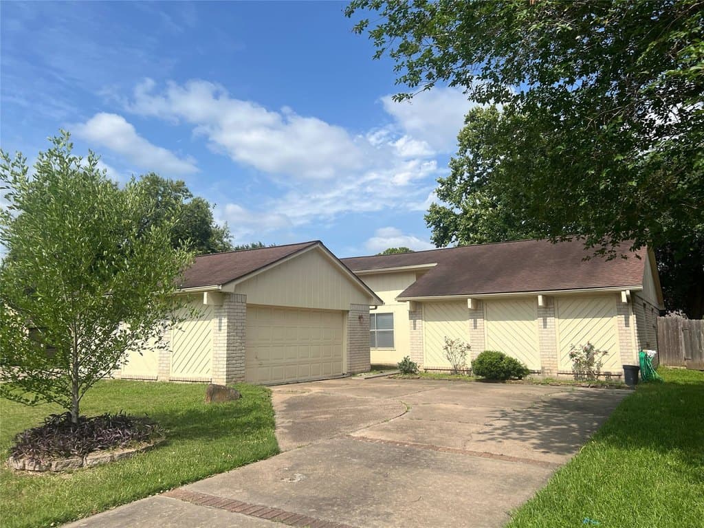 2134 Collingsfield Dr