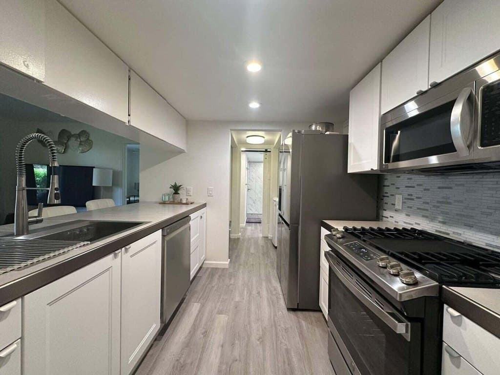 2023 N Via Miraleste