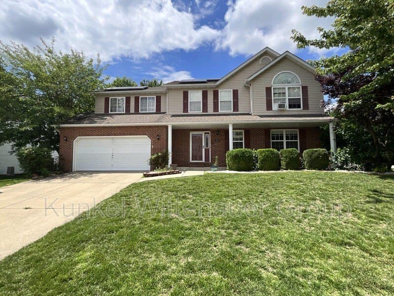 911 Victoria Ln