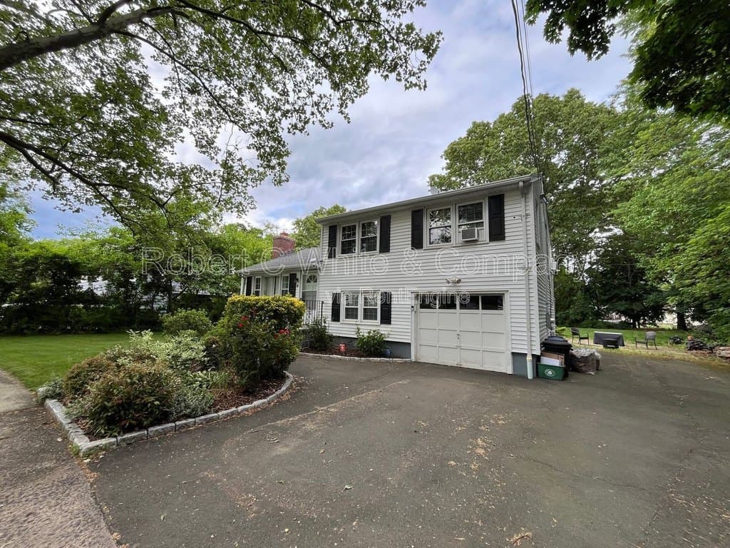 29 Bowen Rd