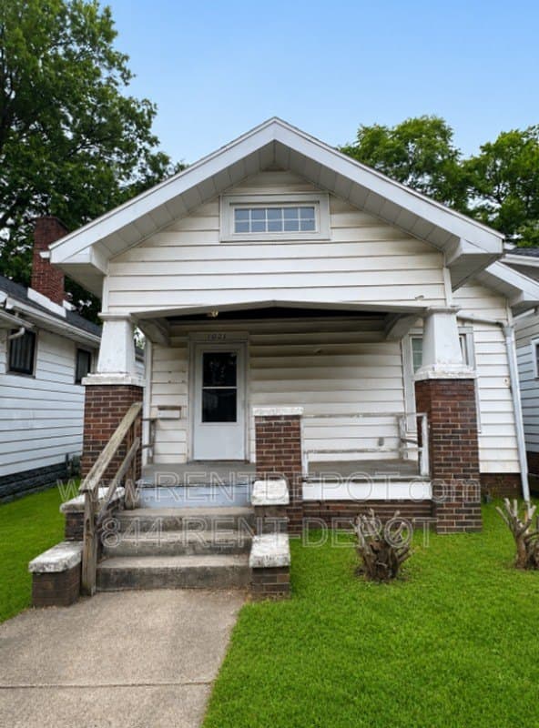 1021 Jefferson Ave