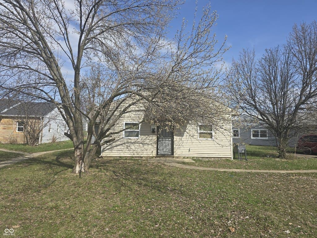 2238 Admiral Dr