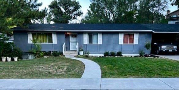 487 Stadium Ave